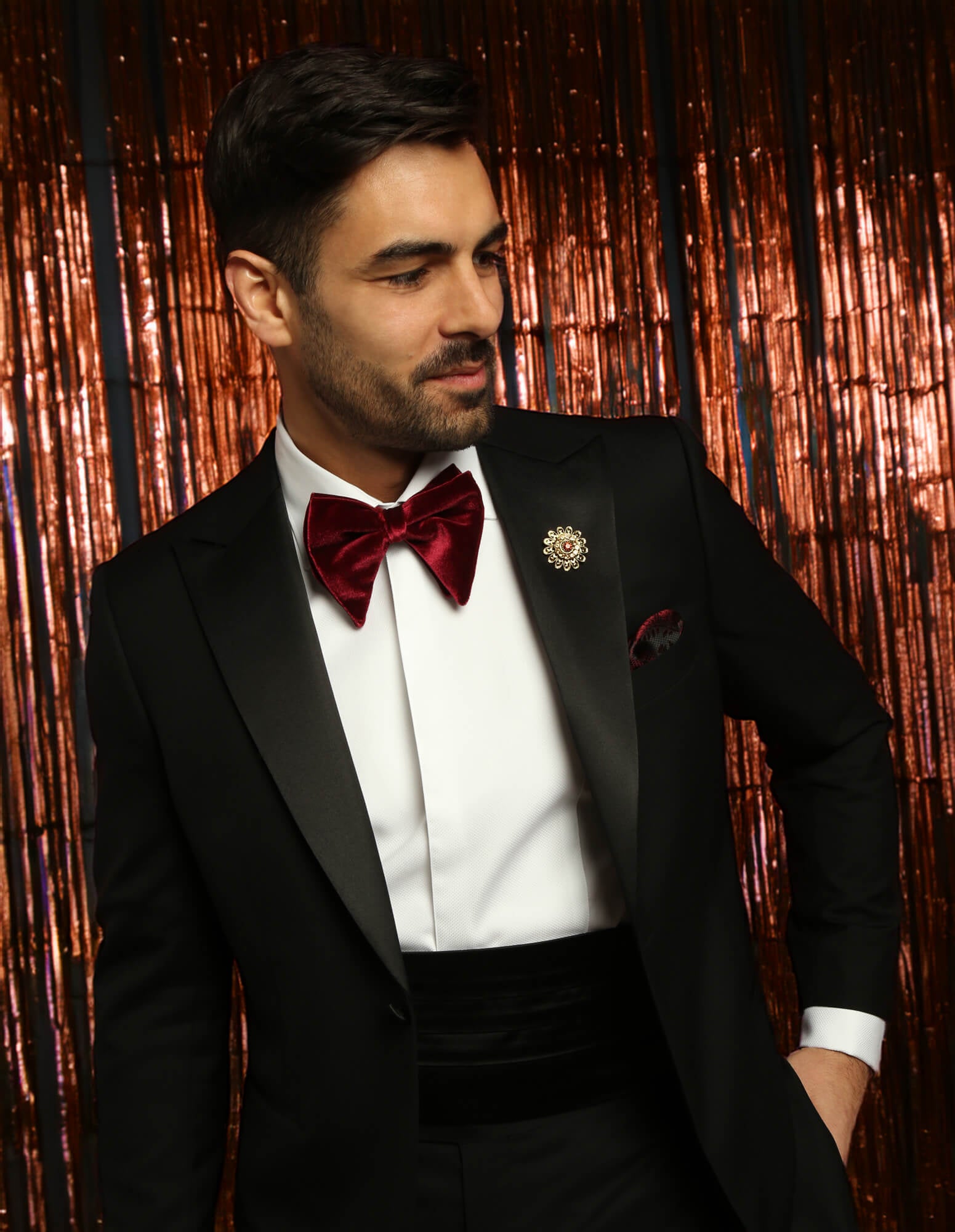 DÉCLIC Oversized Velvet Bow Tie - Burgundy